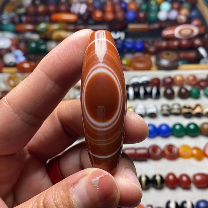 玛瑙/玉髓未镶嵌珠宝奇石