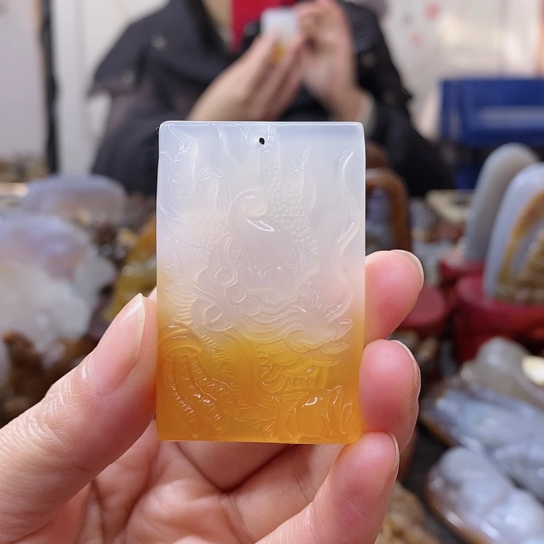 玛瑙/玉髓颈饰未镶嵌