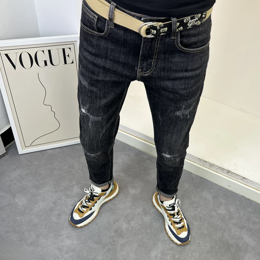30003秋季新款黑灰色假破洞修身小脚牛仔裤男士潮流时尚百搭弹力