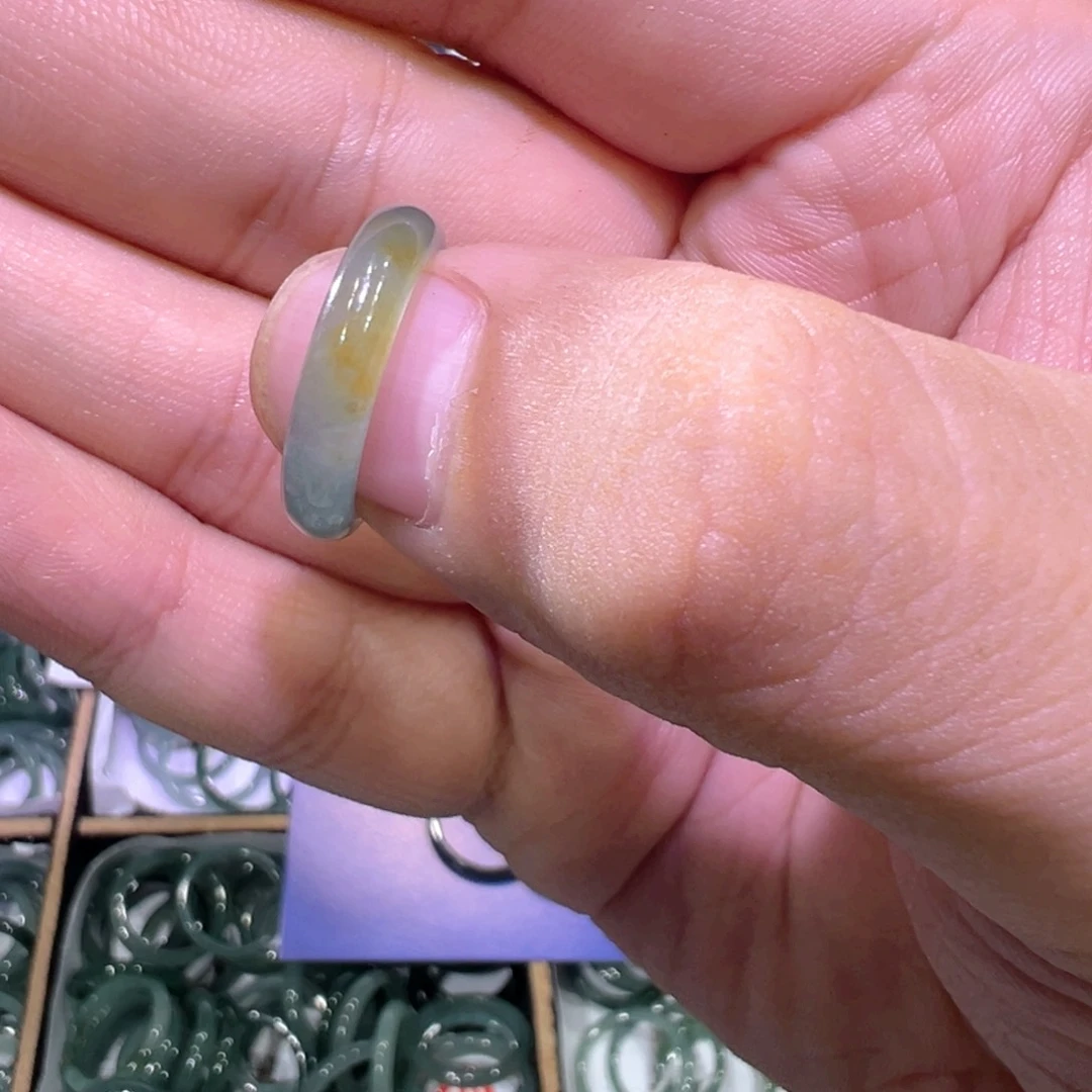 翡翠戒指未镶嵌111111359