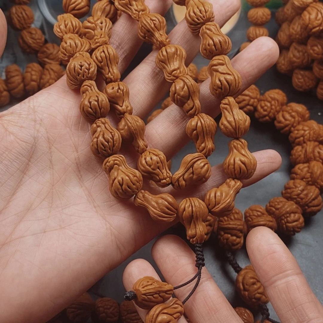 文玩核桃吊坠桃核