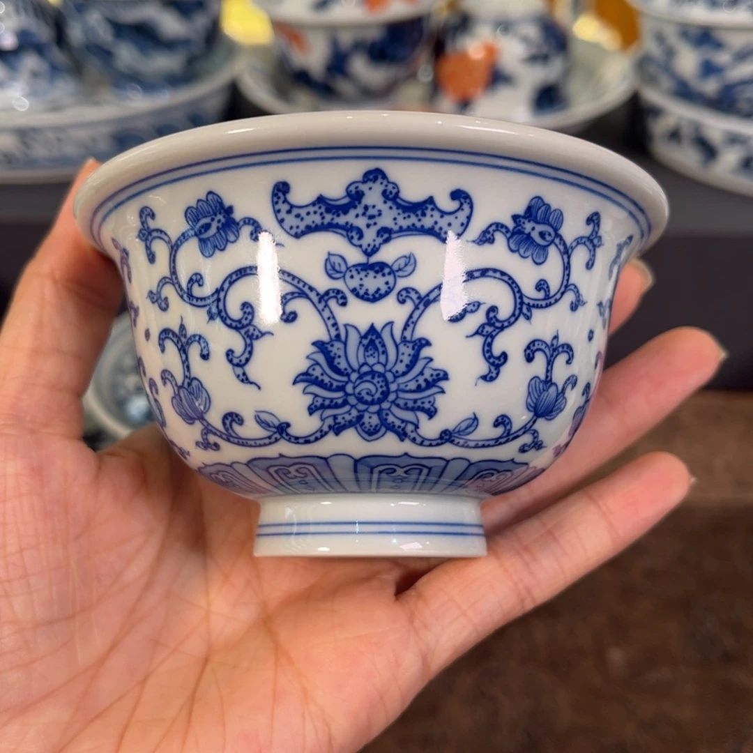 薇*安。。。。。。。。。。。。。杯杯福利