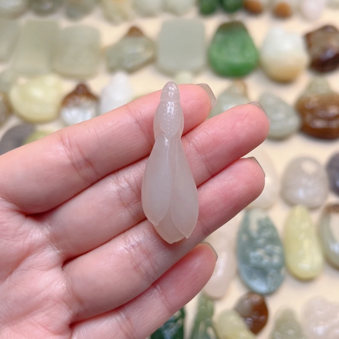 和田玉颈饰未镶嵌铃*?