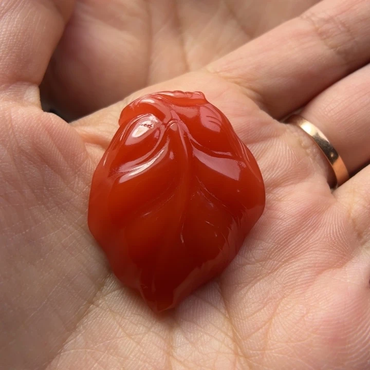 南红玛瑙未镶嵌挂件