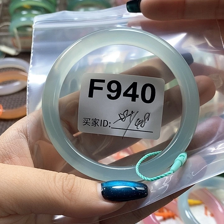 手镯玛瑙/玉髓未镶嵌