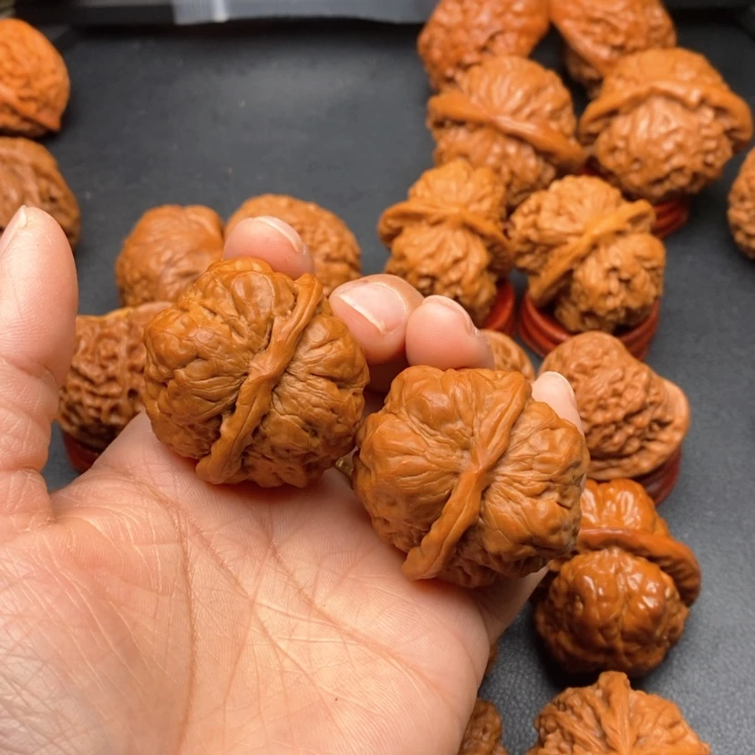 【闪购商品】文玩核桃把件异形