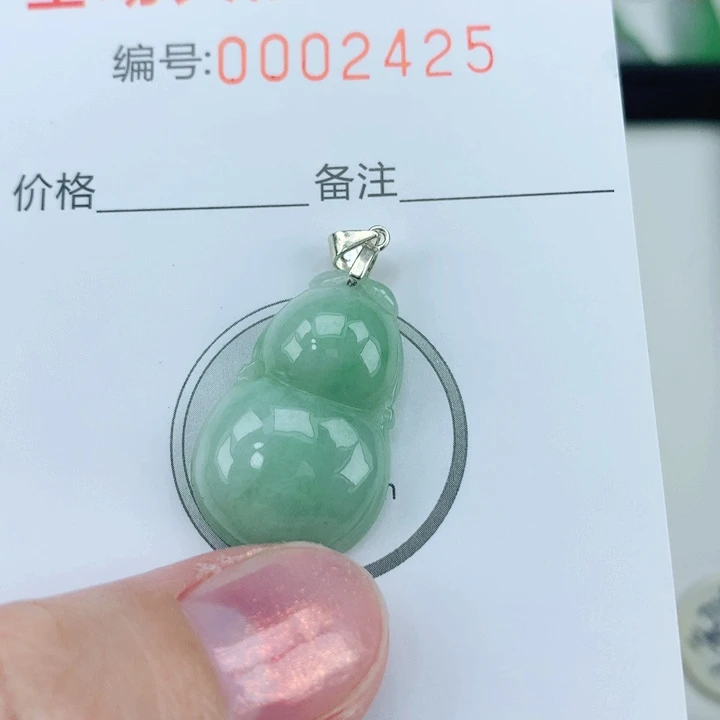 颈饰银S925镶嵌翡翠