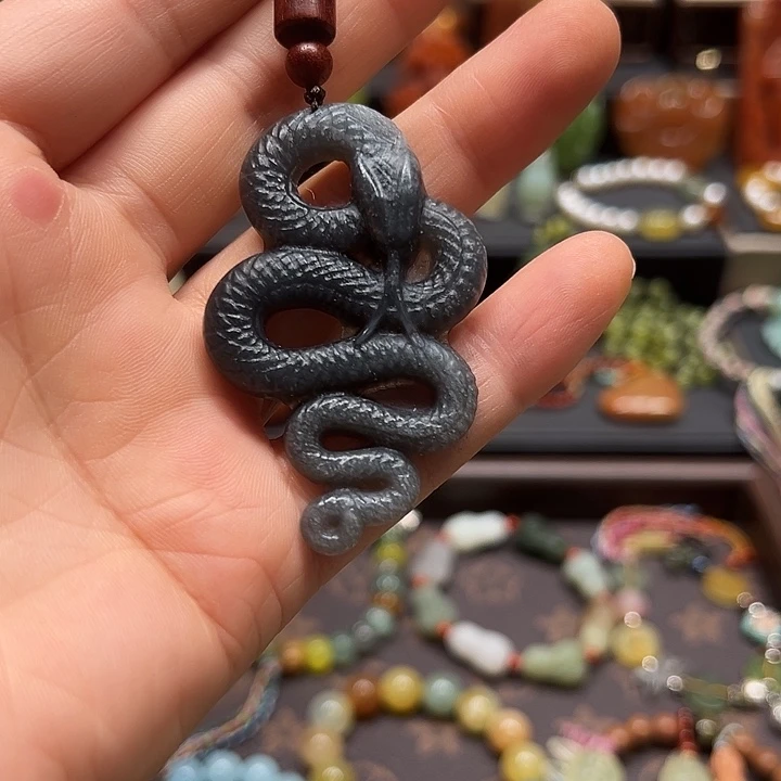 未镶嵌岫玉岫玉吊坠，