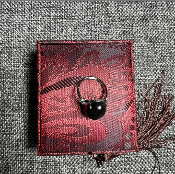 绿色简约藏域戒指fv