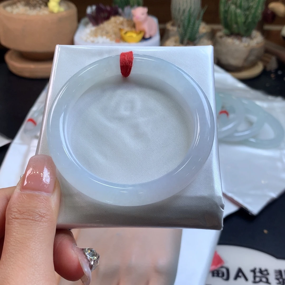 翡翠未镶嵌手镯55圈口