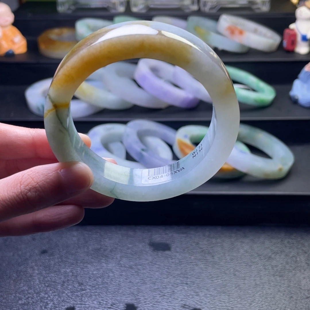 未镶嵌翡翠手镯定制翡翠