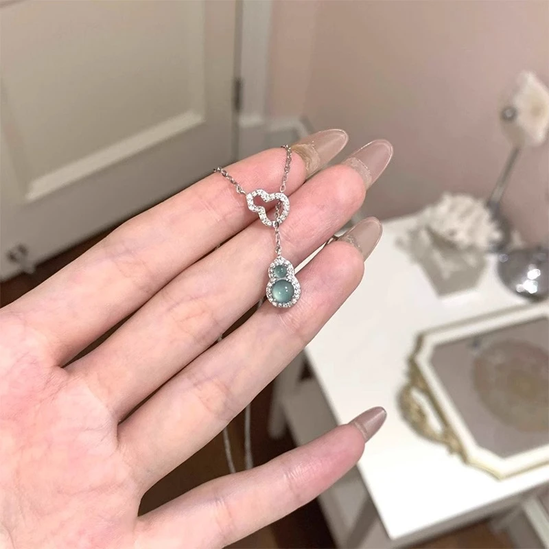 钛钢亚克力项链双环葫芦项链女2024新款新中式锁骨链轻奢小众高级