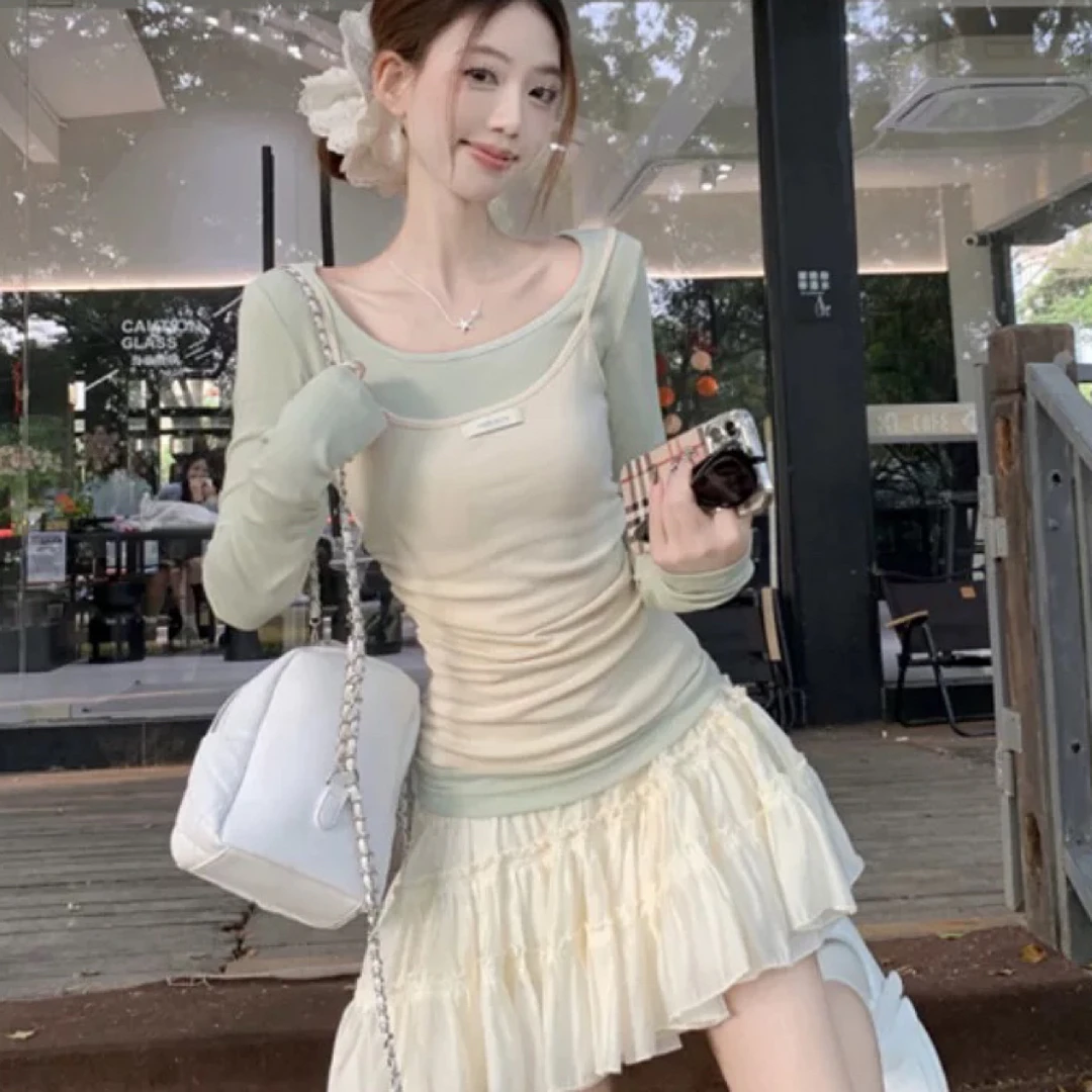 绿色两件套吊带背心上衣