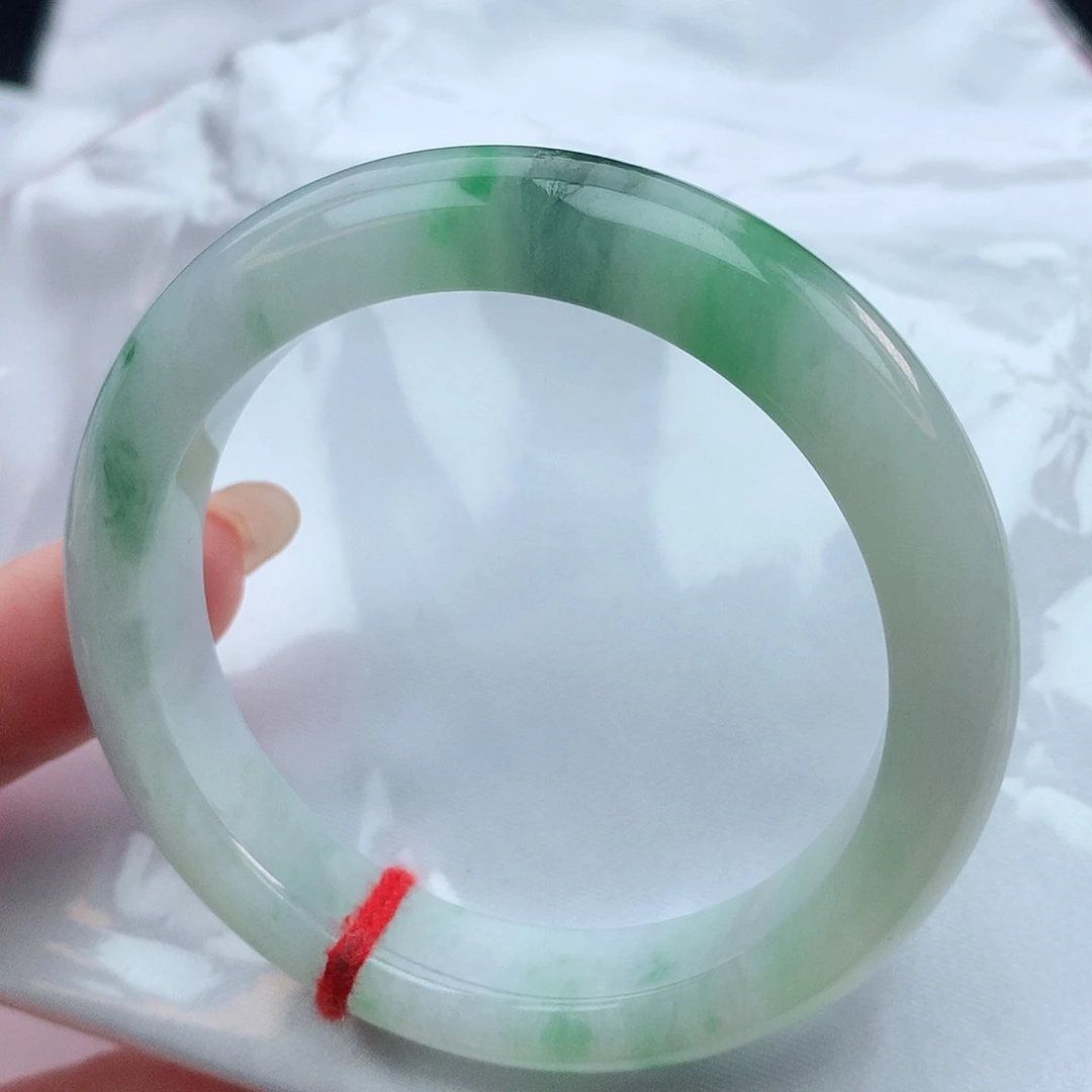 翡翠手镯未镶嵌52圈口0329006