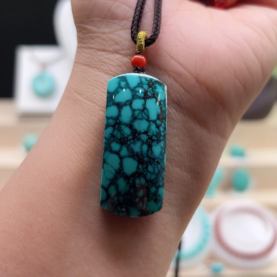 绿松石配饰未镶嵌