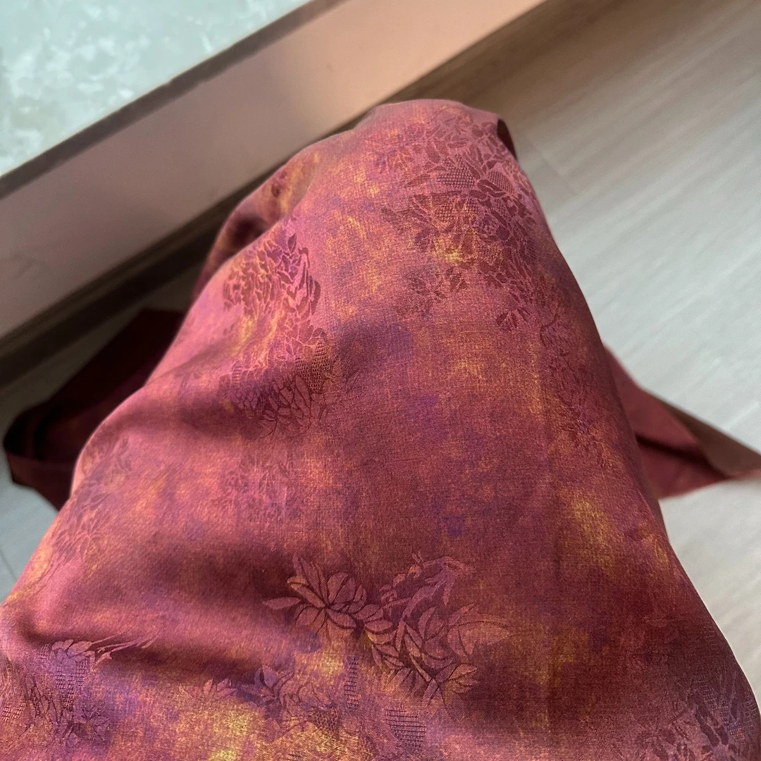 【枫叶红】布头时装面料花萝香云纱提花绢纺莨纱重磅顺德莨绸