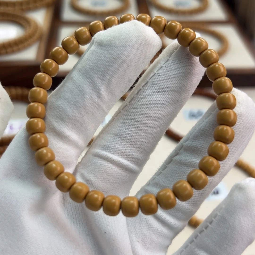 对***发手串橄榄核6.6mm核尖老型单圈