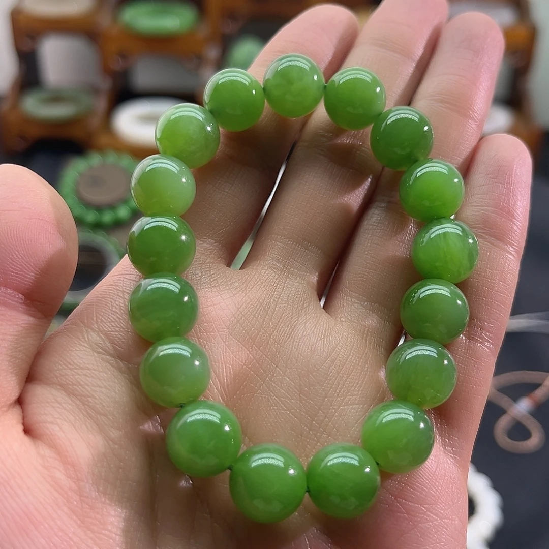 和田玉未镶嵌颈饰俄碧-苹果绿-12mm手串