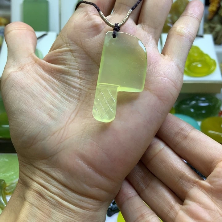 【闪购商品】未镶嵌蛇纹石玉颈饰