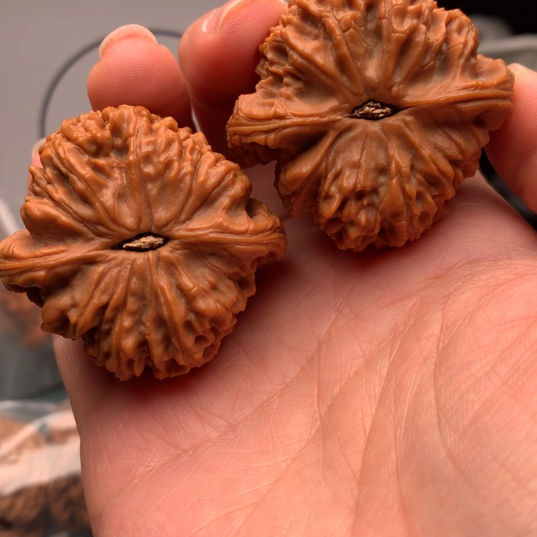 ****天吊坠文玩核桃南疆45