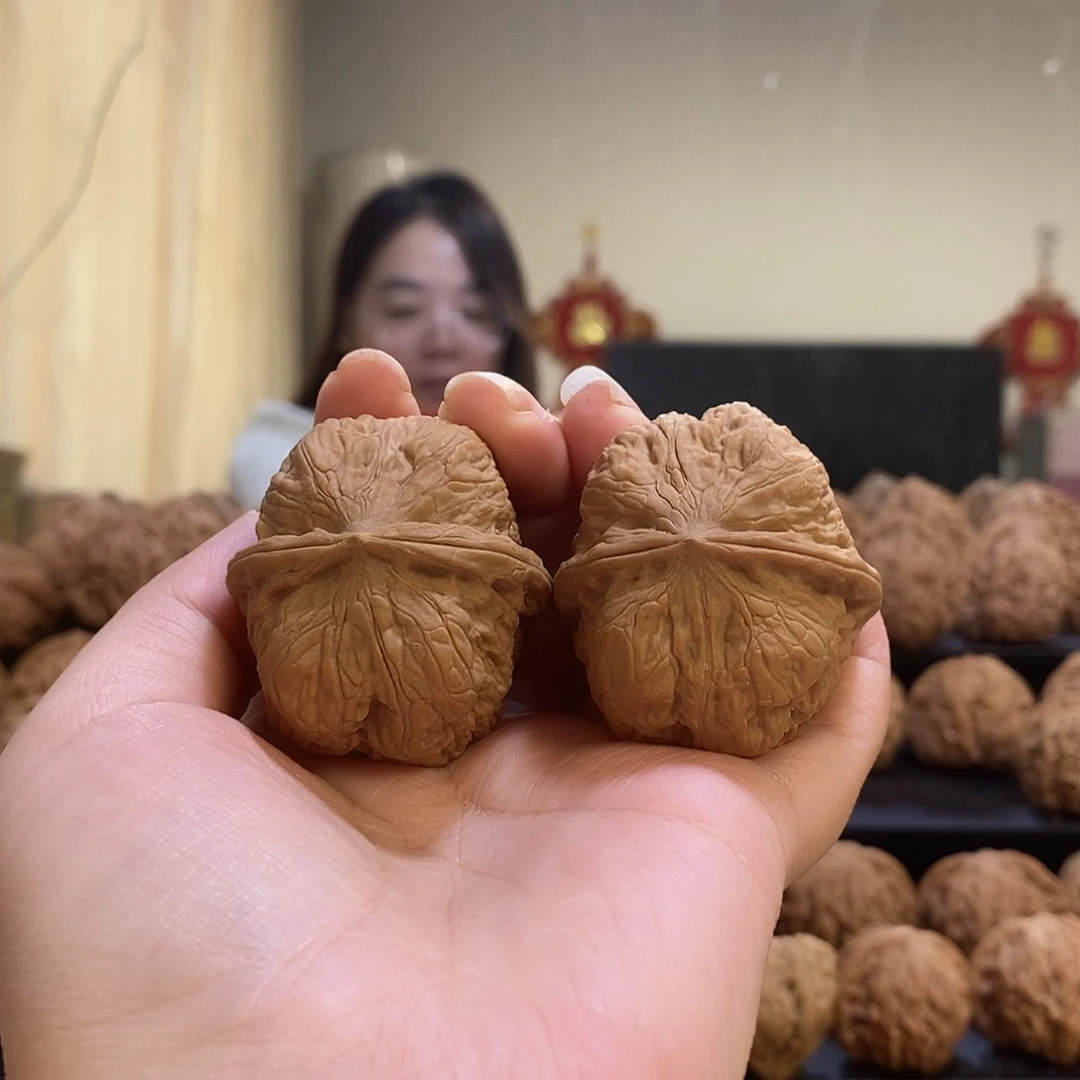 把件文玩核桃石***头红方印有修打底