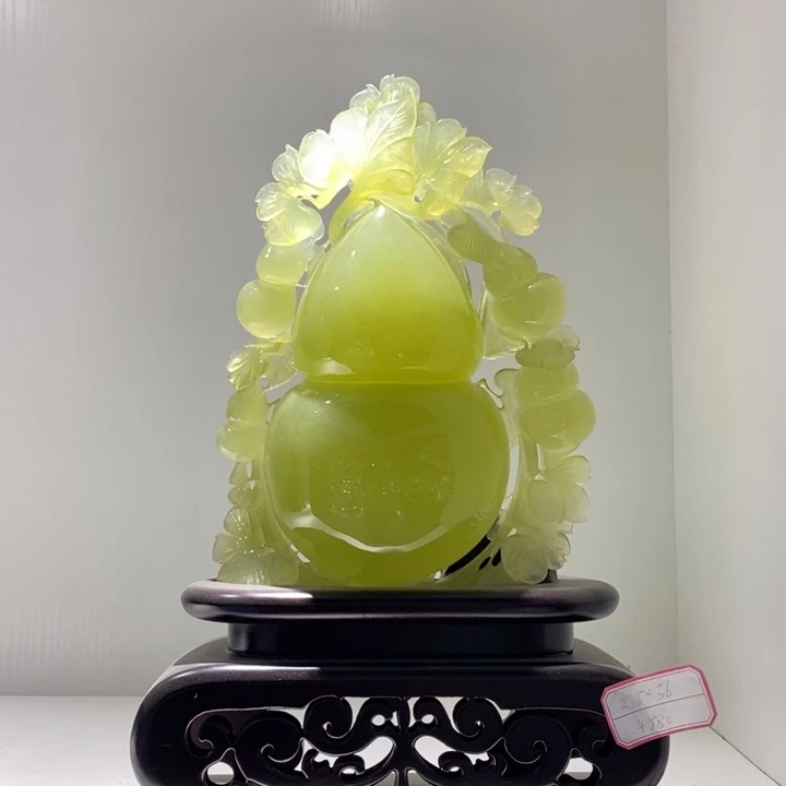 未镶嵌蛇纹石玉（覆膜）珠宝奇石