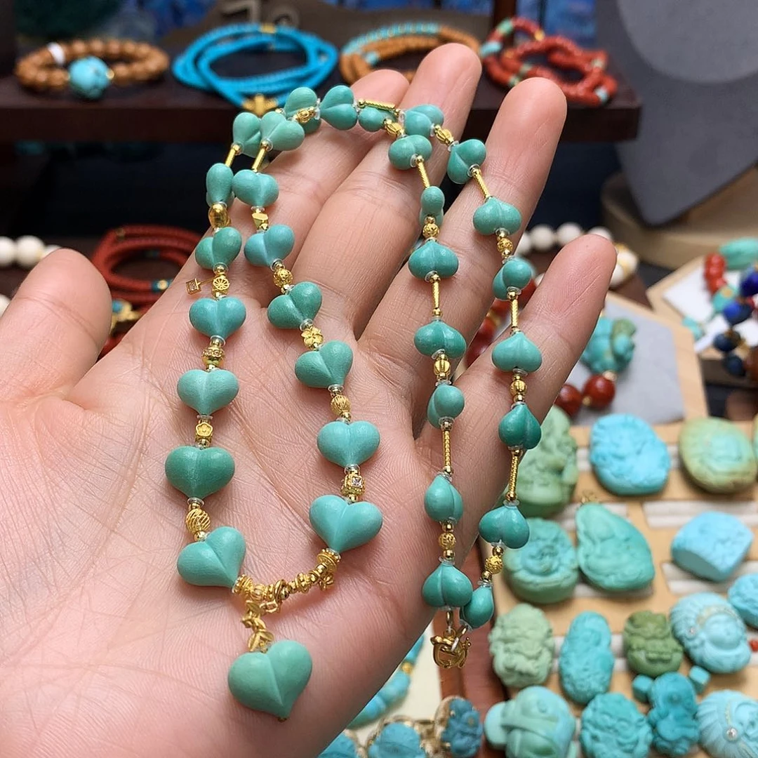 18K金镶嵌绿松石颈饰