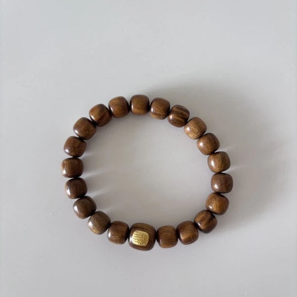 天然松木质手串搭配金饰尽显古朴雅致气质363