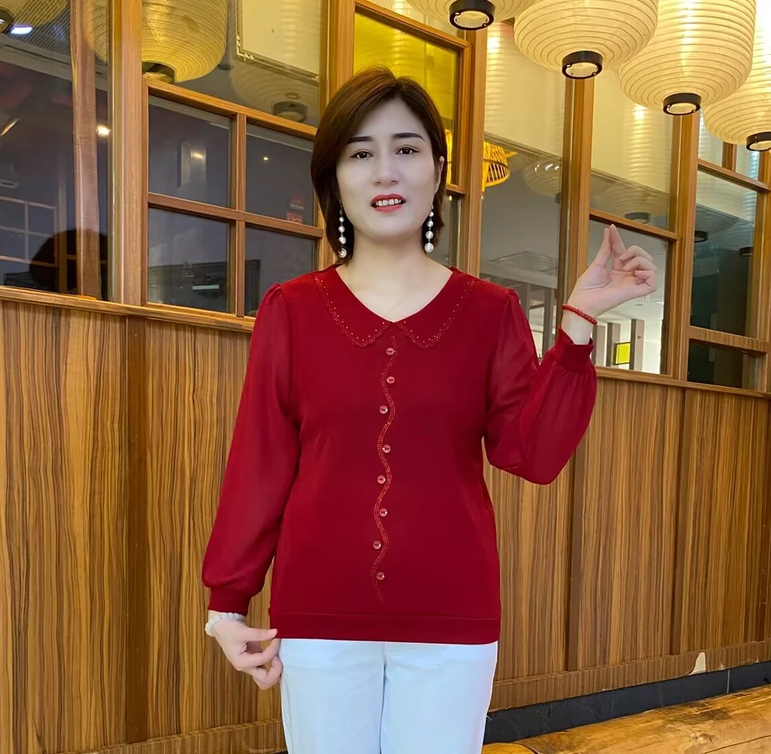 秋季新款纽扣百搭时尚娃娃领中老年女装纯色网红女装