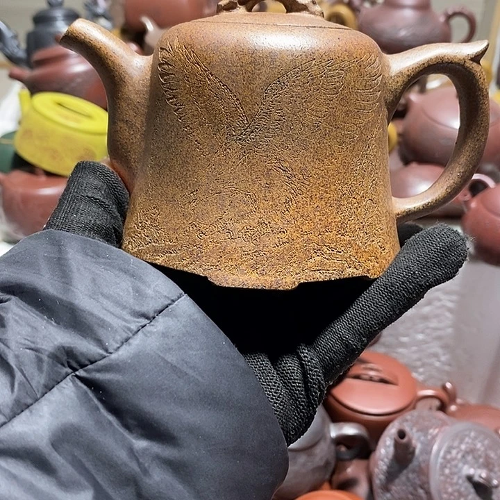 紫砂茶壶把裂微瑕