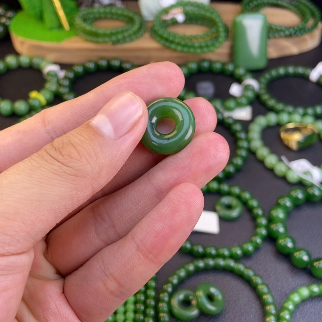 和田玉（碧玉）未镶嵌手链