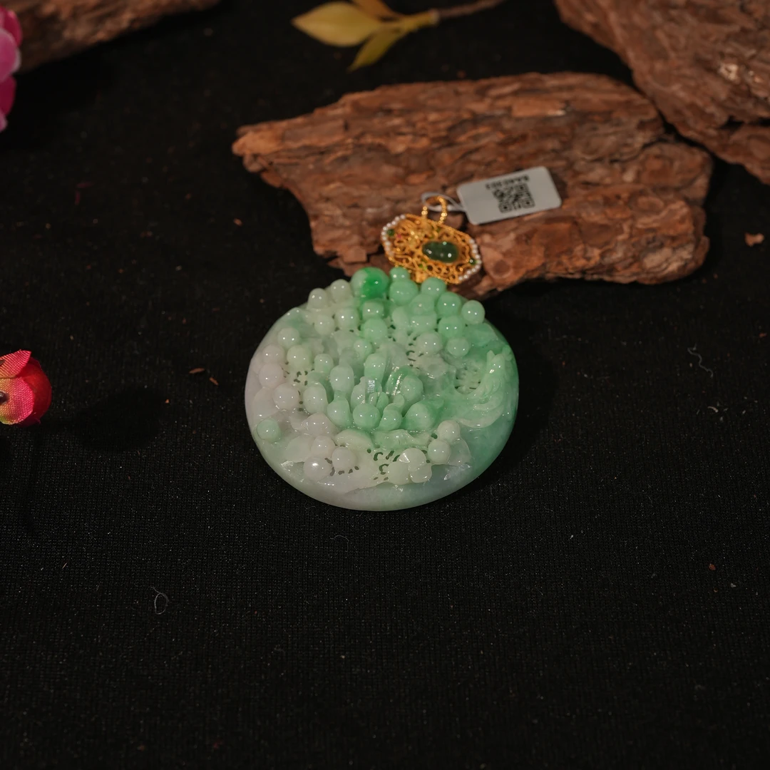 5.28香港王老板-翡翠吊坠ke613