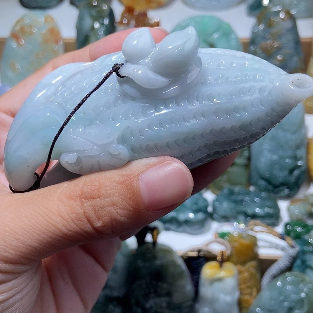 颈饰未镶嵌翡翠天然