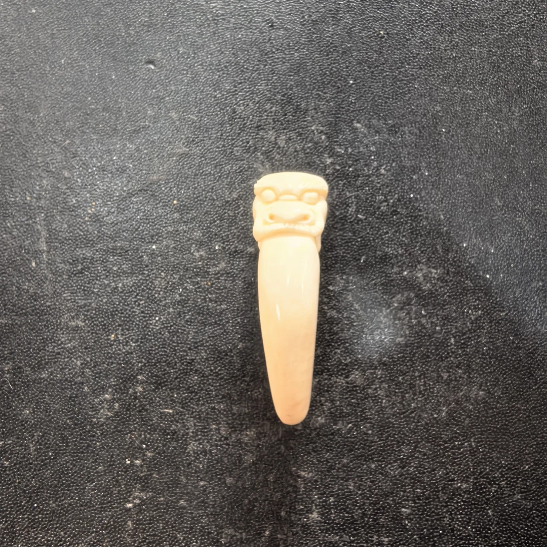 猛犸约3.7克雕刻件ZL5104