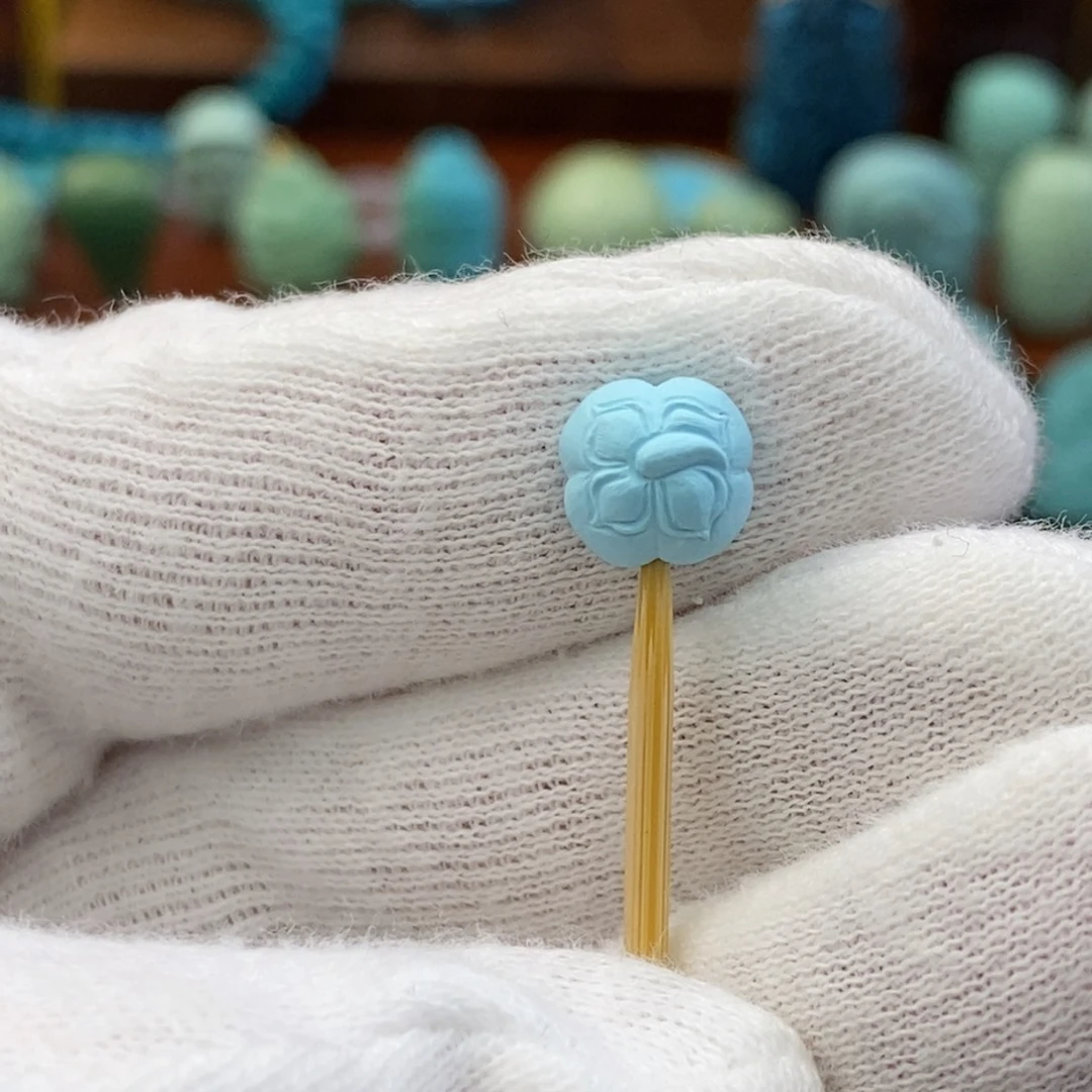 绿松石未镶嵌珠宝奇石