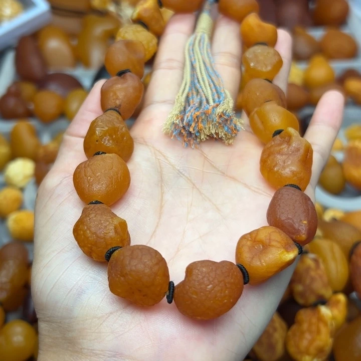 琥珀未镶嵌裸石天然蜜蜡