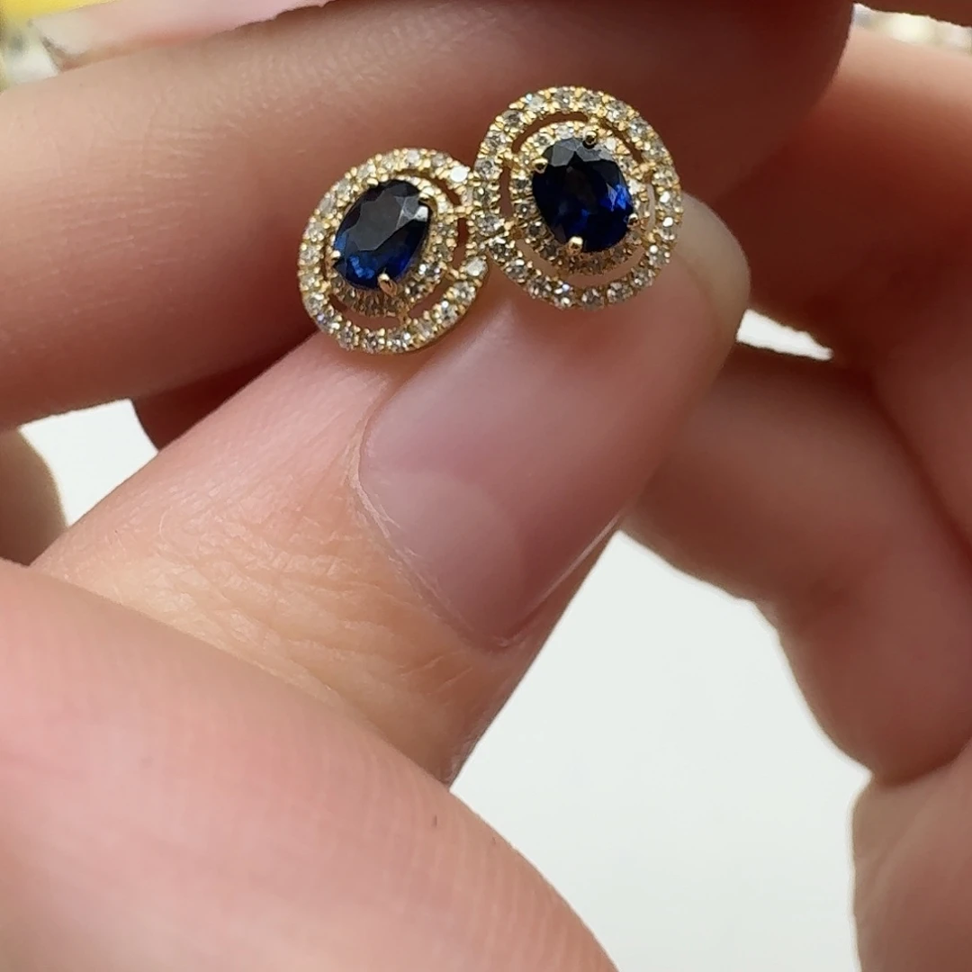 乖****耳饰蓝宝石18K金镶嵌