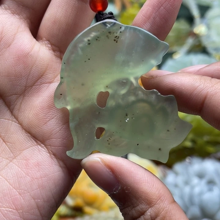 怡***影未镶嵌岫玉吊坠毛衣链锁骨链