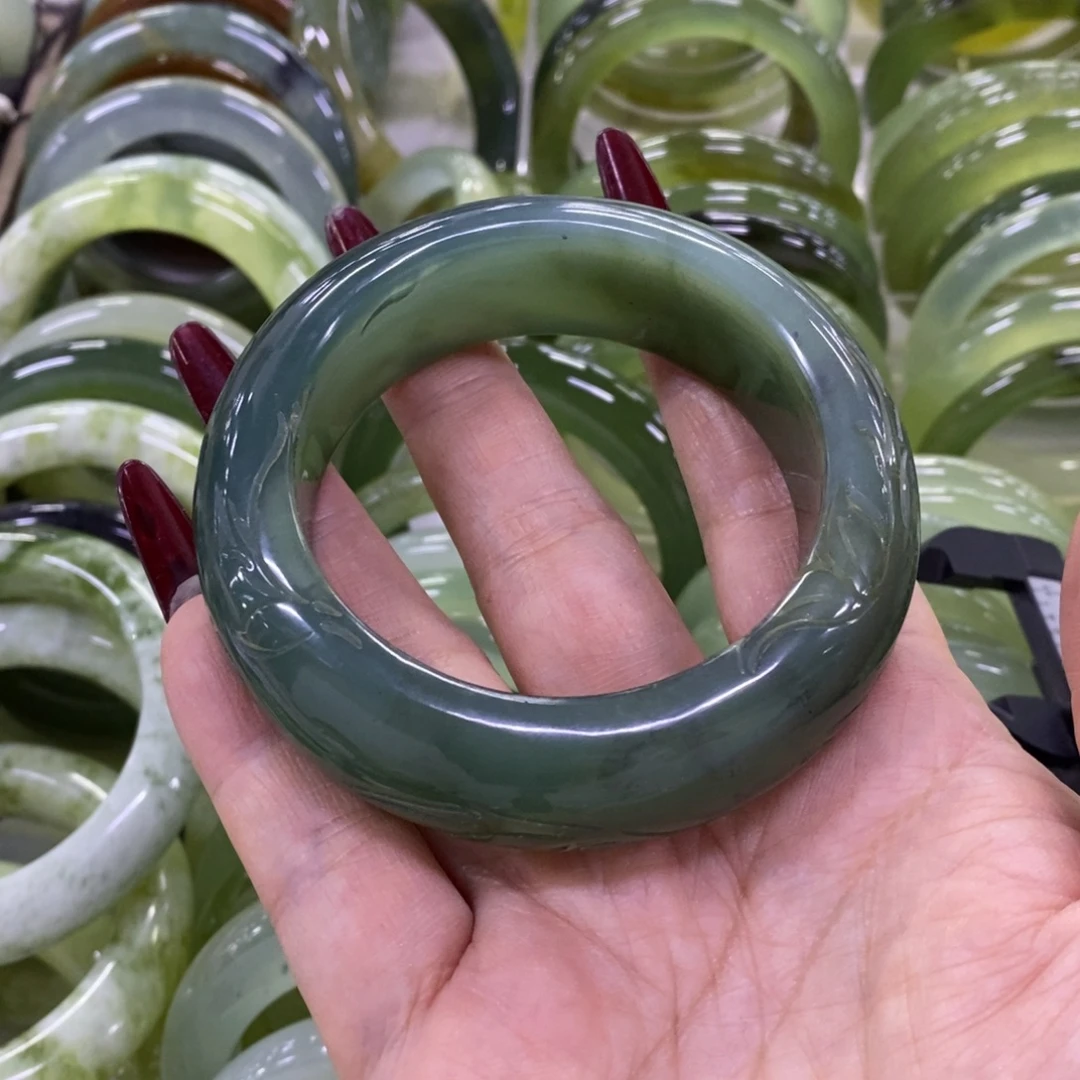 蛇纹石玉未镶嵌手镯