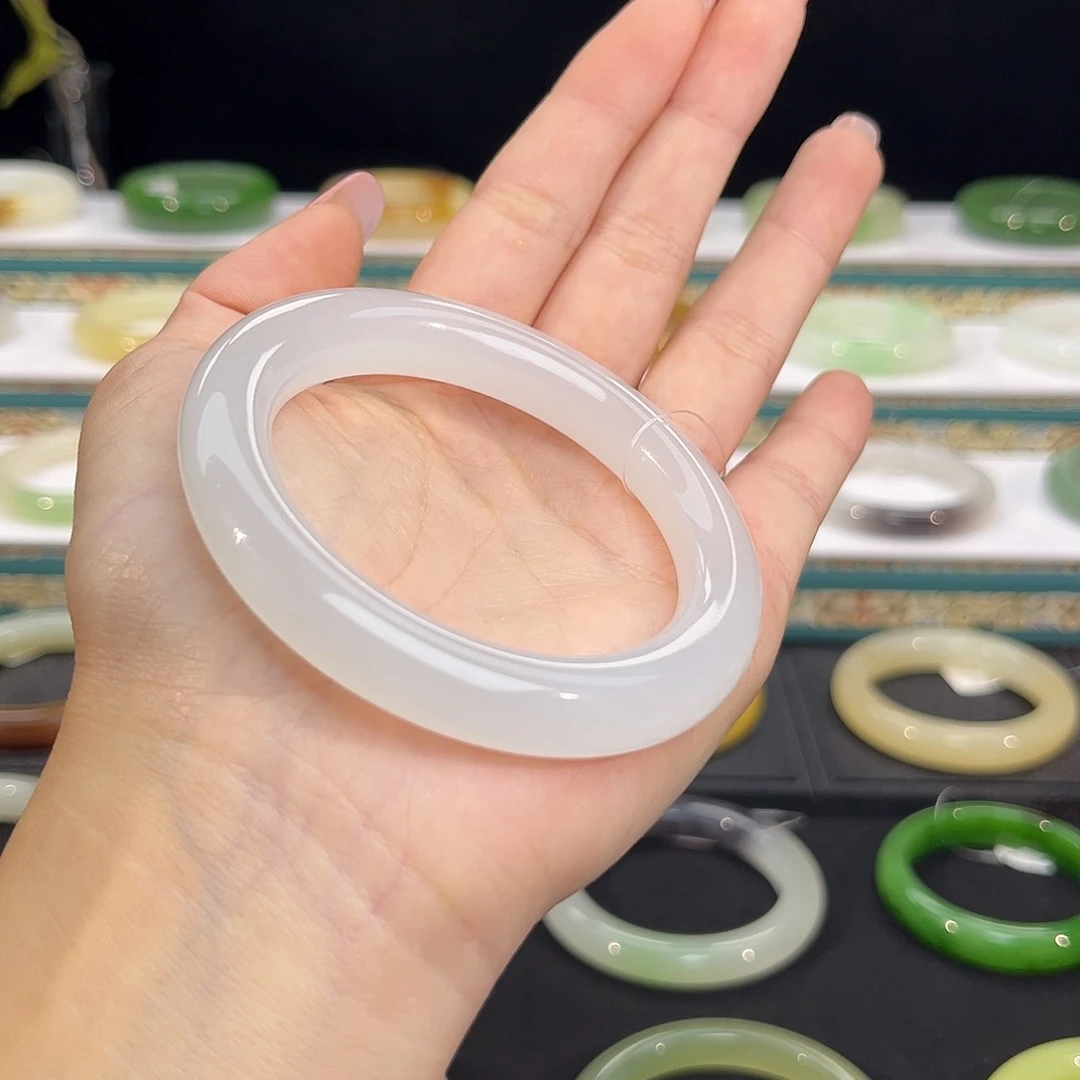 未镶嵌手镯和田玉白月光