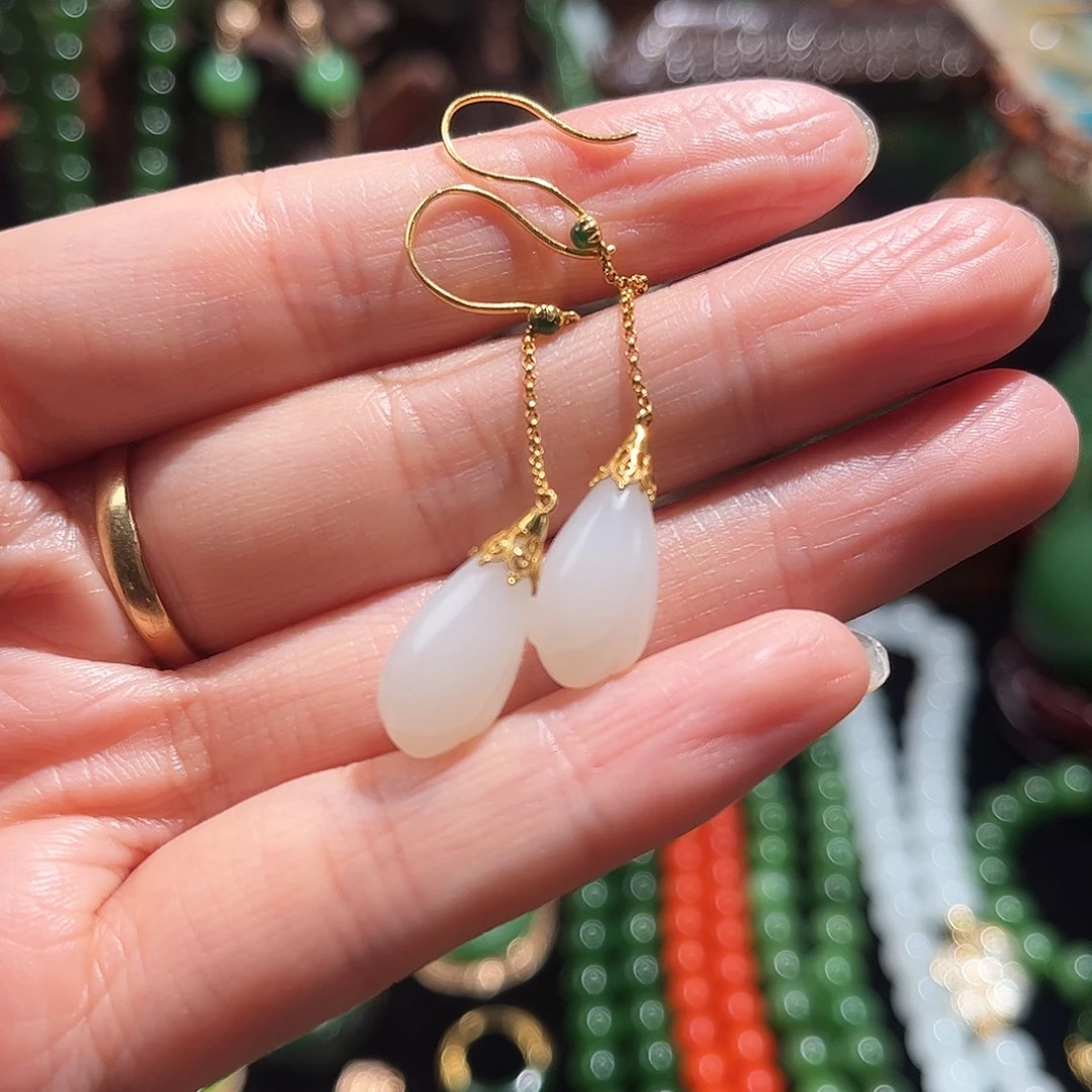 和田玉18K金镶嵌耳饰羊脂白玉