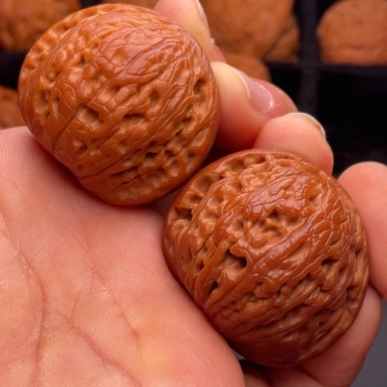 文玩核桃把件秦岭山脉核桃