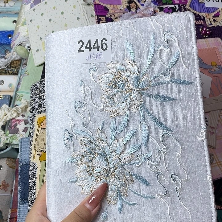 织绣A5活页带纸2446打气眼