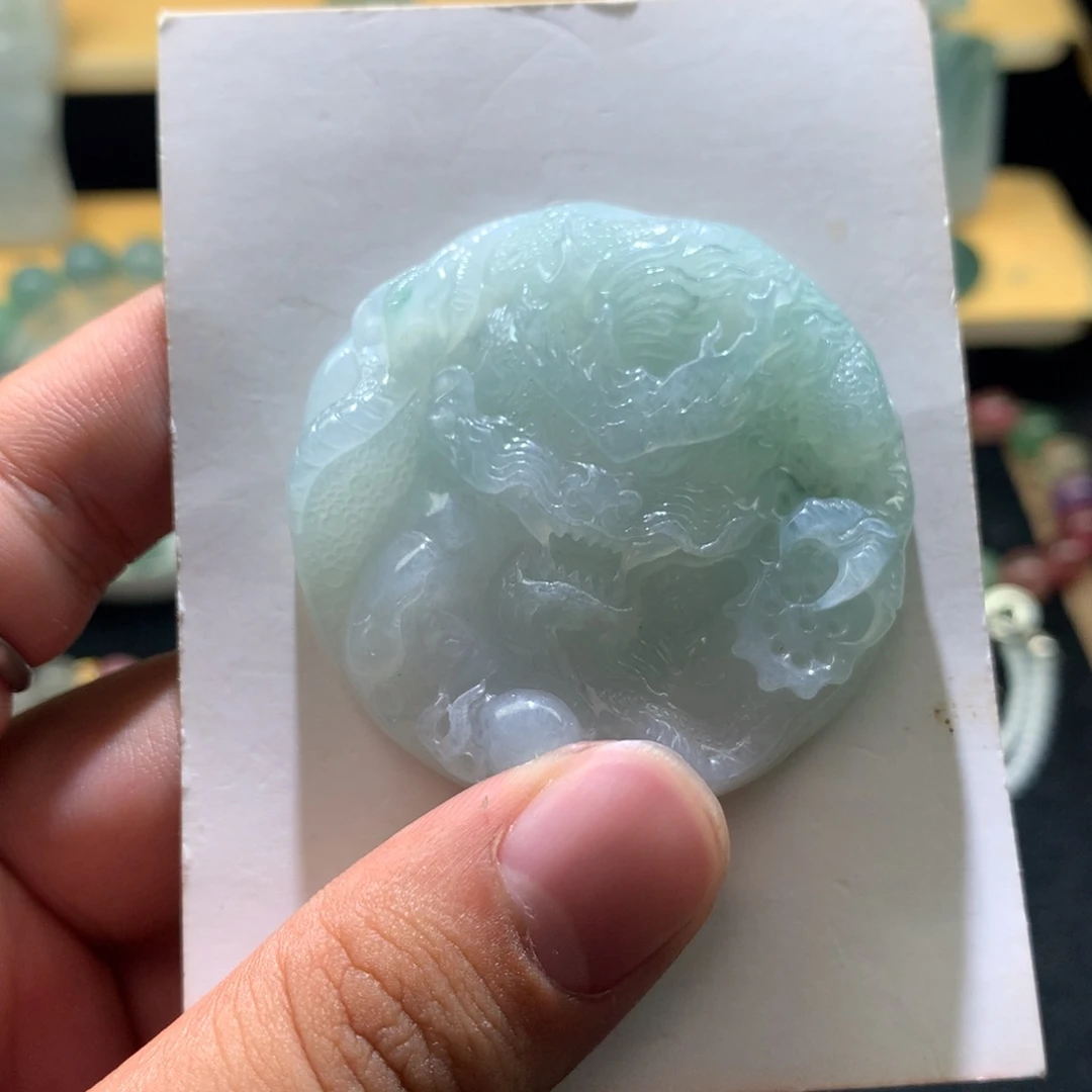 翡翠未镶嵌颈饰0000