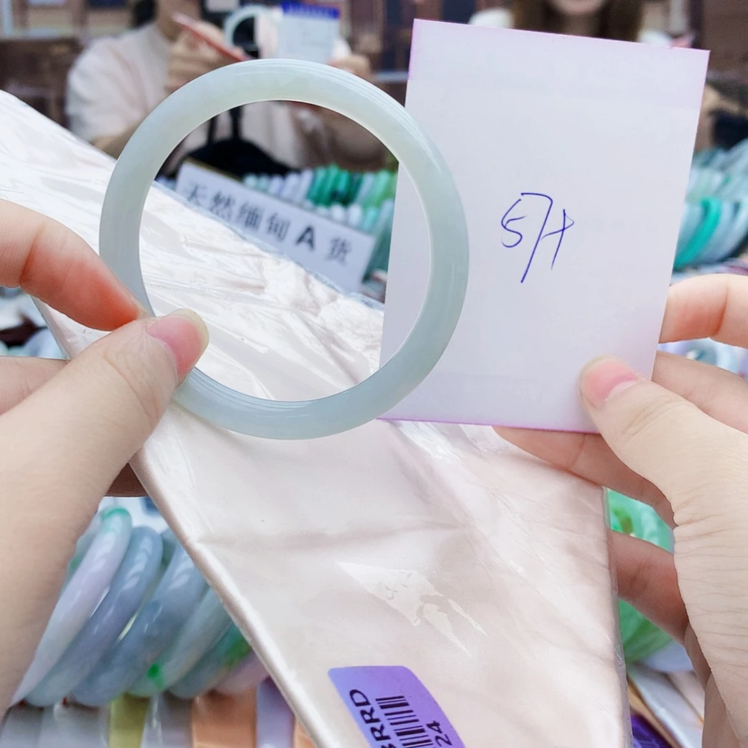 翡翠手镯未镶嵌I’m going back