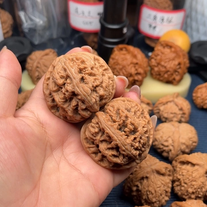 吊坠文玩核桃粗筋46