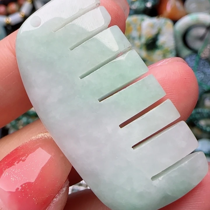 翡翠颈饰未镶嵌天然A货103