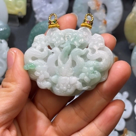 翡翠未镶嵌颈饰翡翠