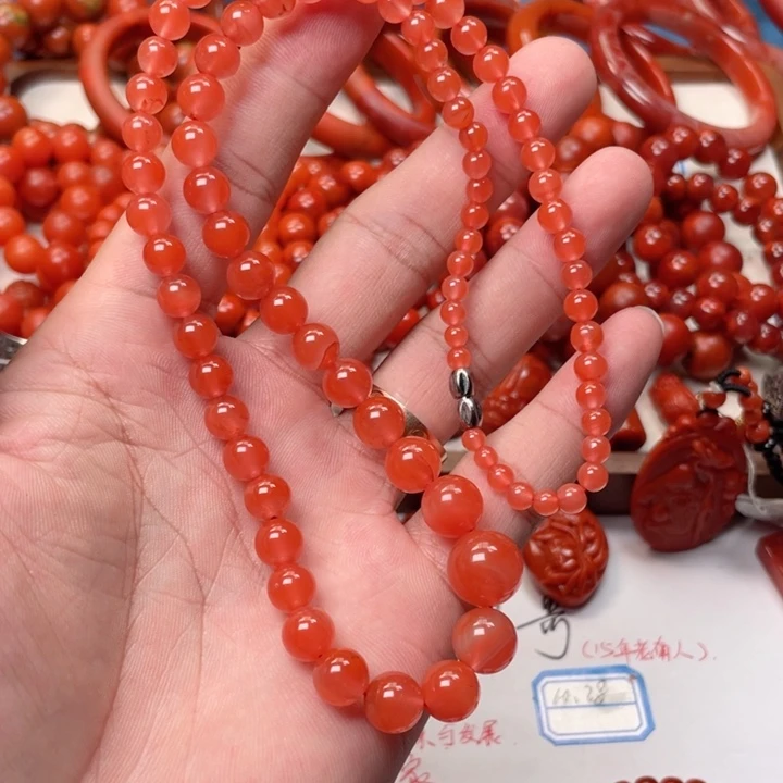 南红玛瑙未镶嵌颈饰