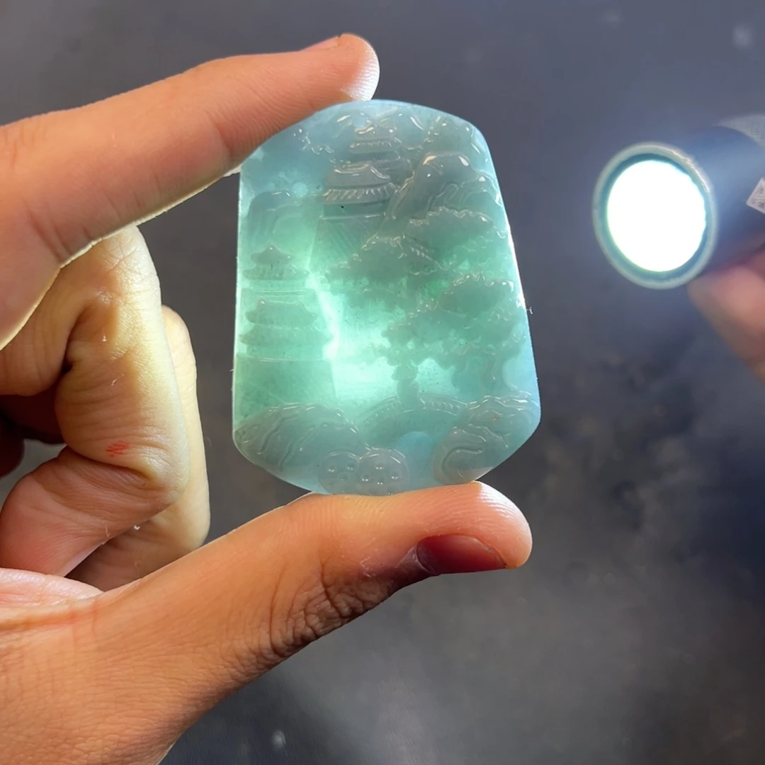 颈饰未镶嵌翡翠多样性